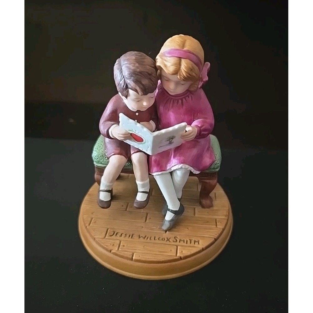 Vintg Avon Jessie Willcox Smith Collection Be Mine, Valentine 1986 Hand painted
